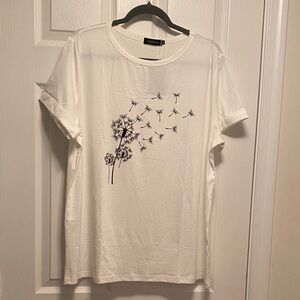 Luxveer Black/White Pattern Short Sleeve Tee…size 2XL